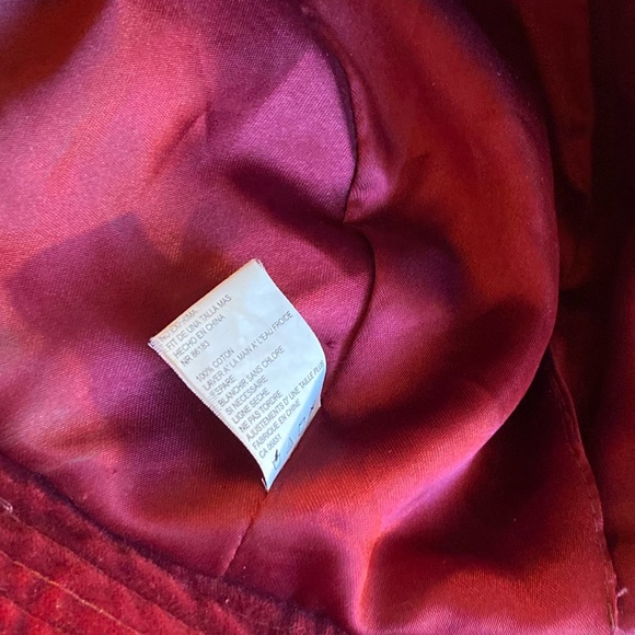 Hat Red/Burgundyish Velvet Bucket Style from my Vintage 2000’s Hat Collection. - Picture 9 of 9